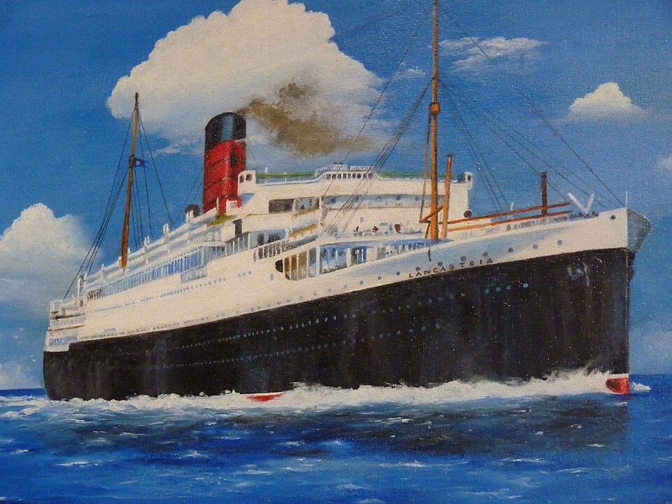 960px-HMS_Lancastria_(1)_sunk_Loire_Estuary_17_June_1940_enemy_action_4000_lives_lost_Picture_of