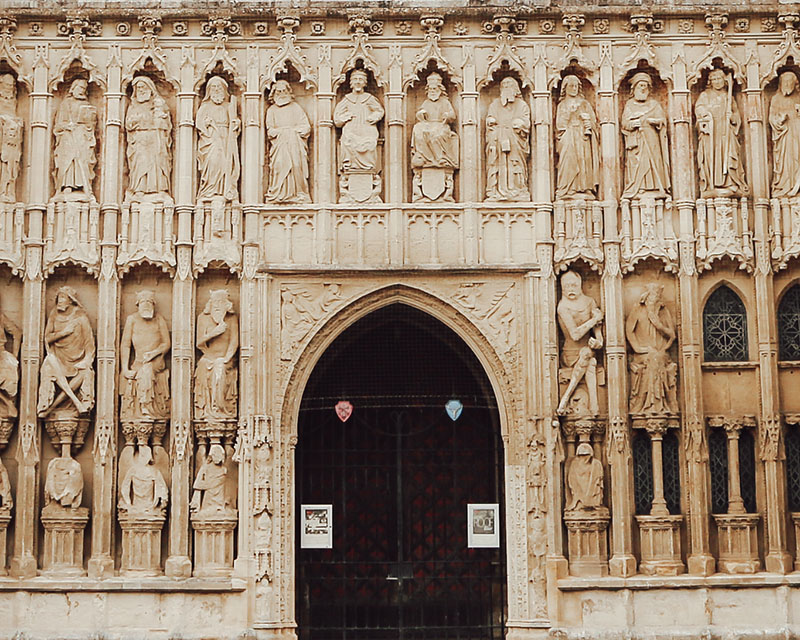Exeter Cathedral’s West Front image screen