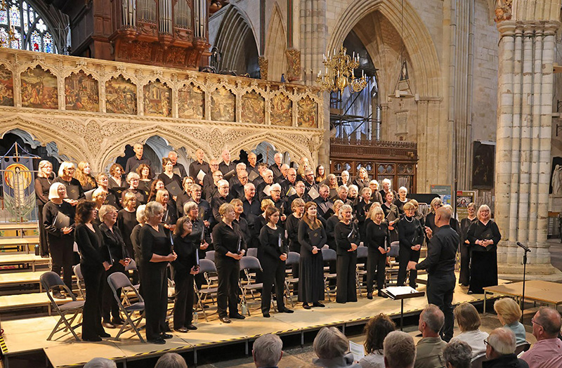 Exeter Philharmonic Choir: Carols in the Cathedral 