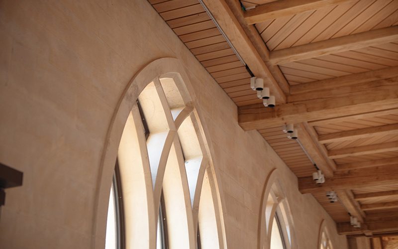 Friends'-Cloister-Gallery-Photo-Exeter-Cathedral-Ella-Foster-02 wbe